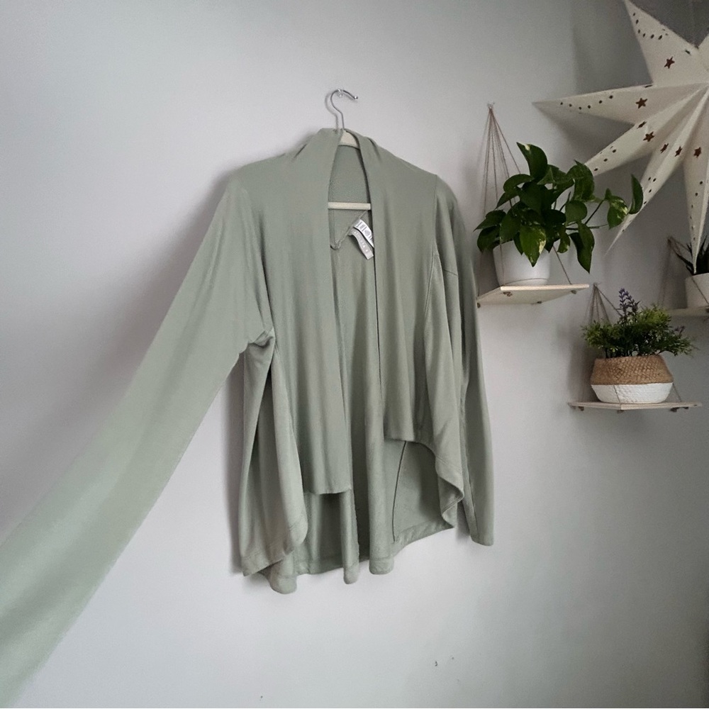 🩷 ATHLETA WOMEN'S OPAL GREEN LONG SLEEVE NIRVANA WRAP CARDIGAN SIZE MEDIUM - Picture 7 of 8